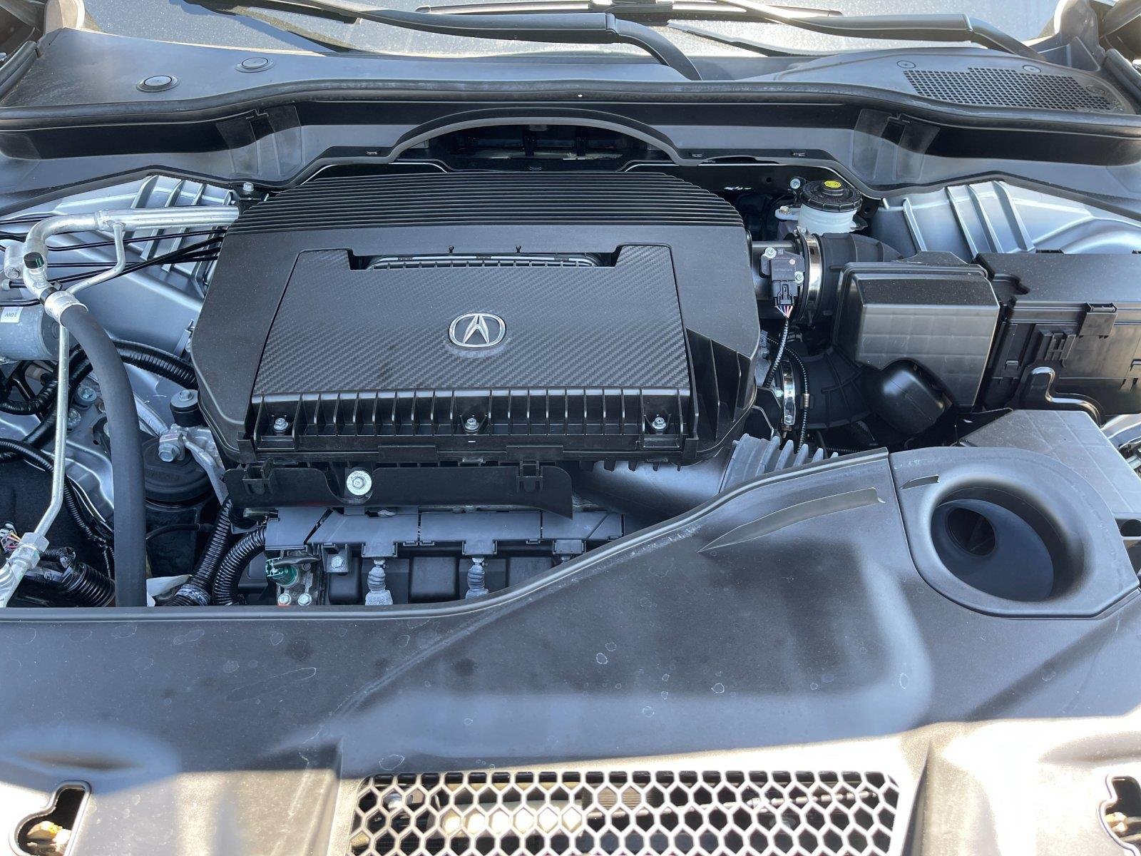 Used 2024 Lunar Silver Metallic Acura SH-AWD w/Tech image 9