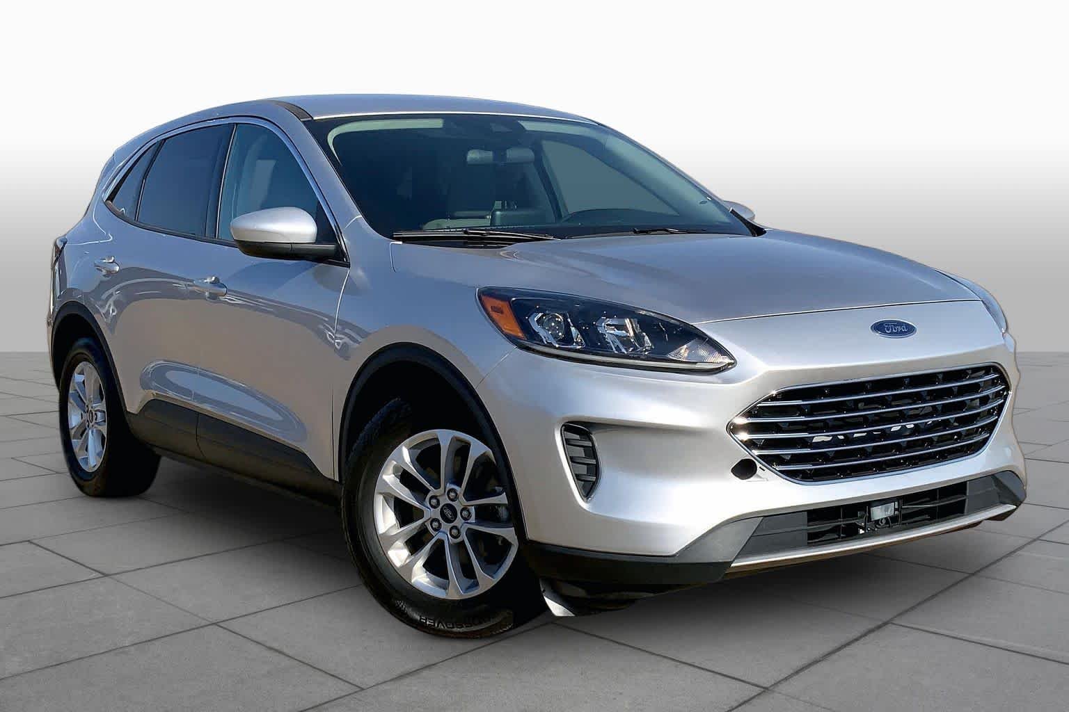 Used 2020 Ingot Silver Metallic Ford SE image 3