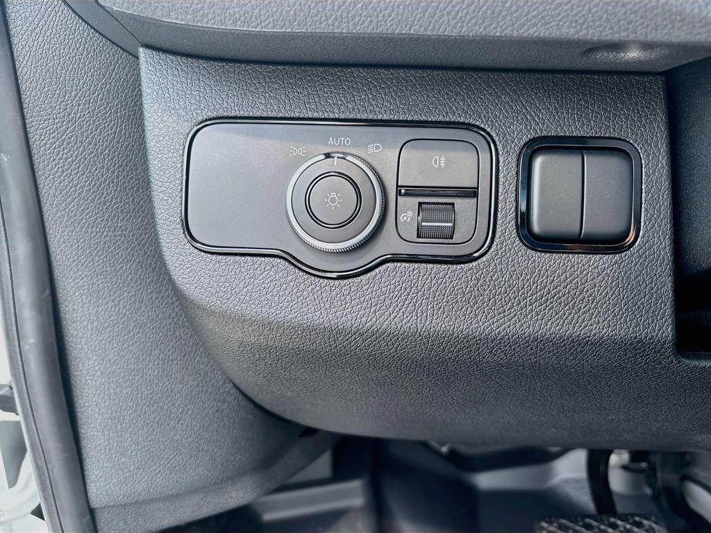 New 2026  Mercedes-Benz Knapheide Dry Box image 35