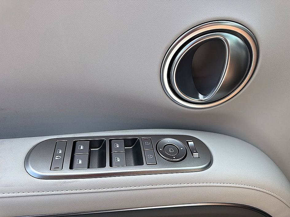New 2026 Ecotronic Gray Pearl Hyundai SEL Premium 7P image 14