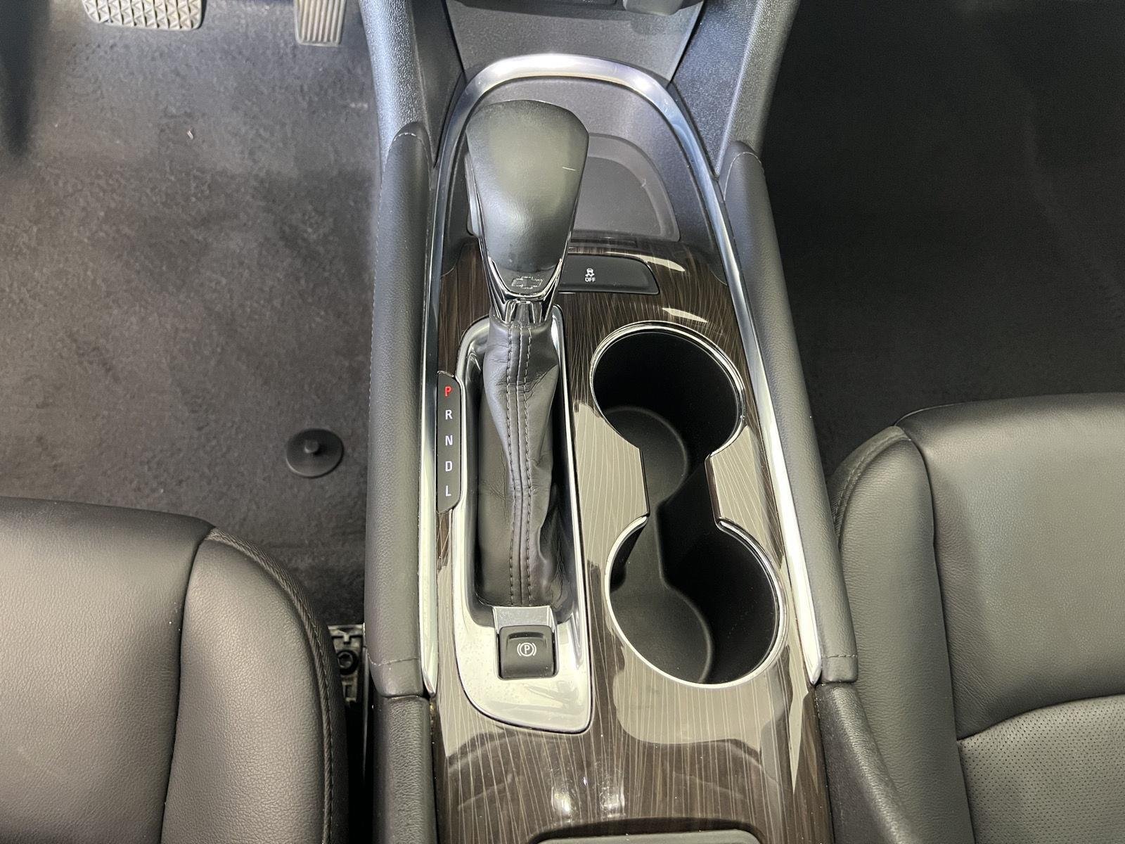 Used 2023 Summit White Chevrolet LT image 20