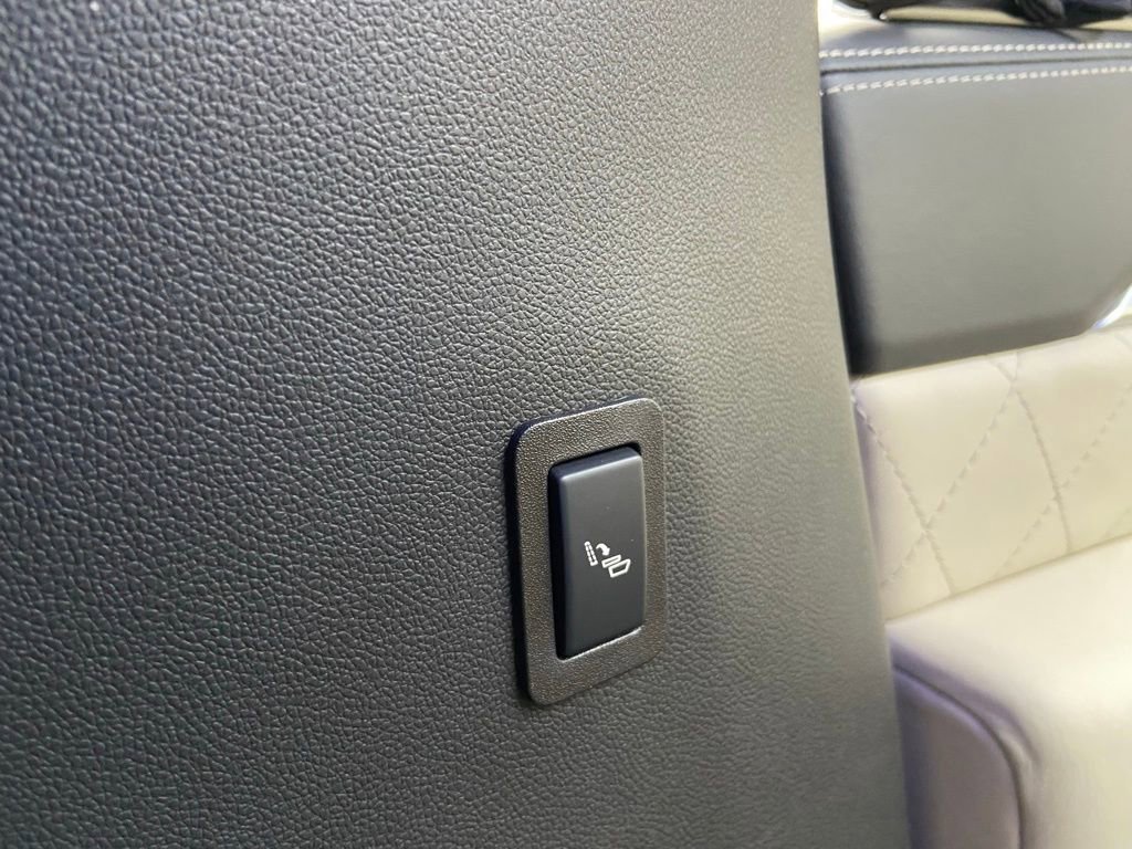 2025 Cadillac Escalade ESV Sport Platinum - Photo 59