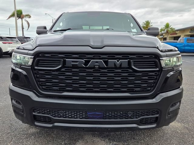 New 2026 Diamond Black Crystal Pearl-Coat Exterior Paint RAM Tradesman image 2