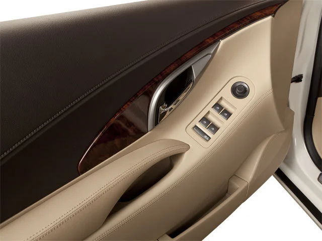 Used 2010 Quicksilver Metallic Buick CXS image 12