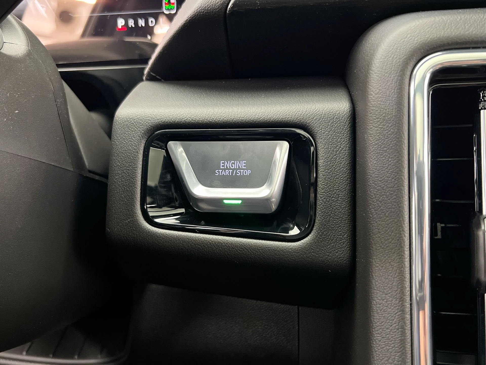 2026 GMC Yukon XL Denali - Photo 72