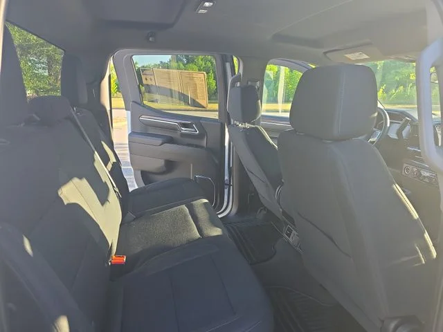Used 2024 White Chevrolet LT image 12