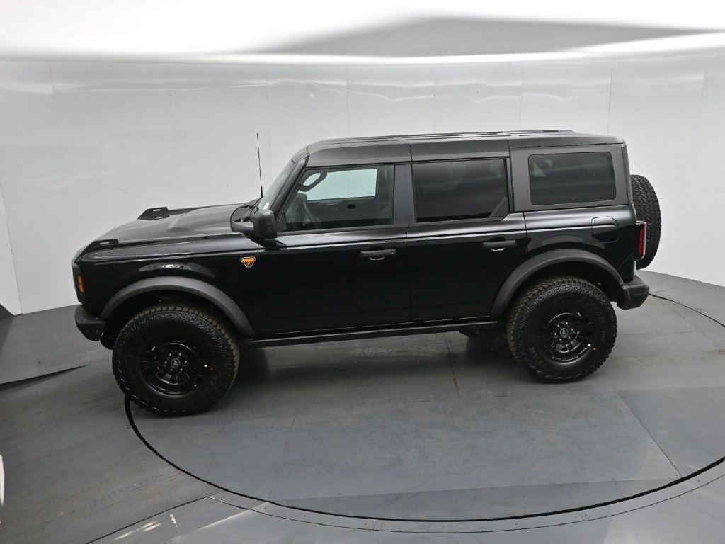 New 2026 Shadow Black Ford Badlands image 40