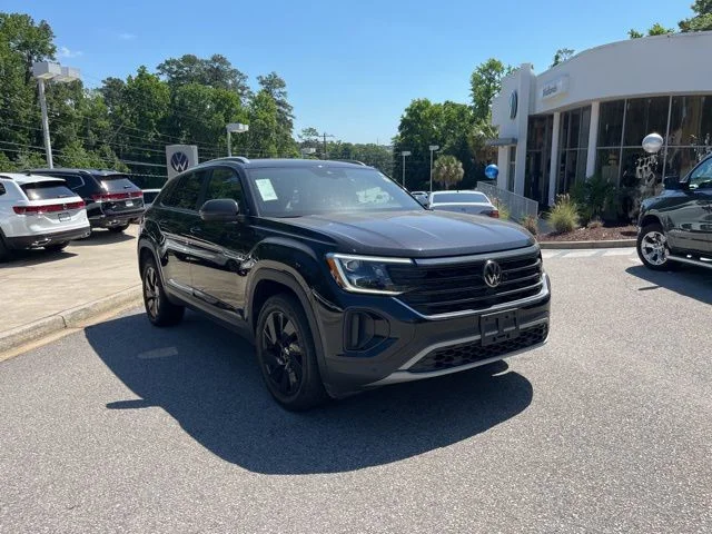 2024 Volkswagen Atlas Cross Sport 2.0T SE w/Tech's photo