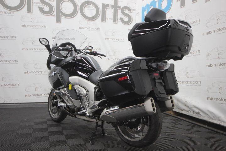 Used 2015 Black BMW Sport Touring image 3