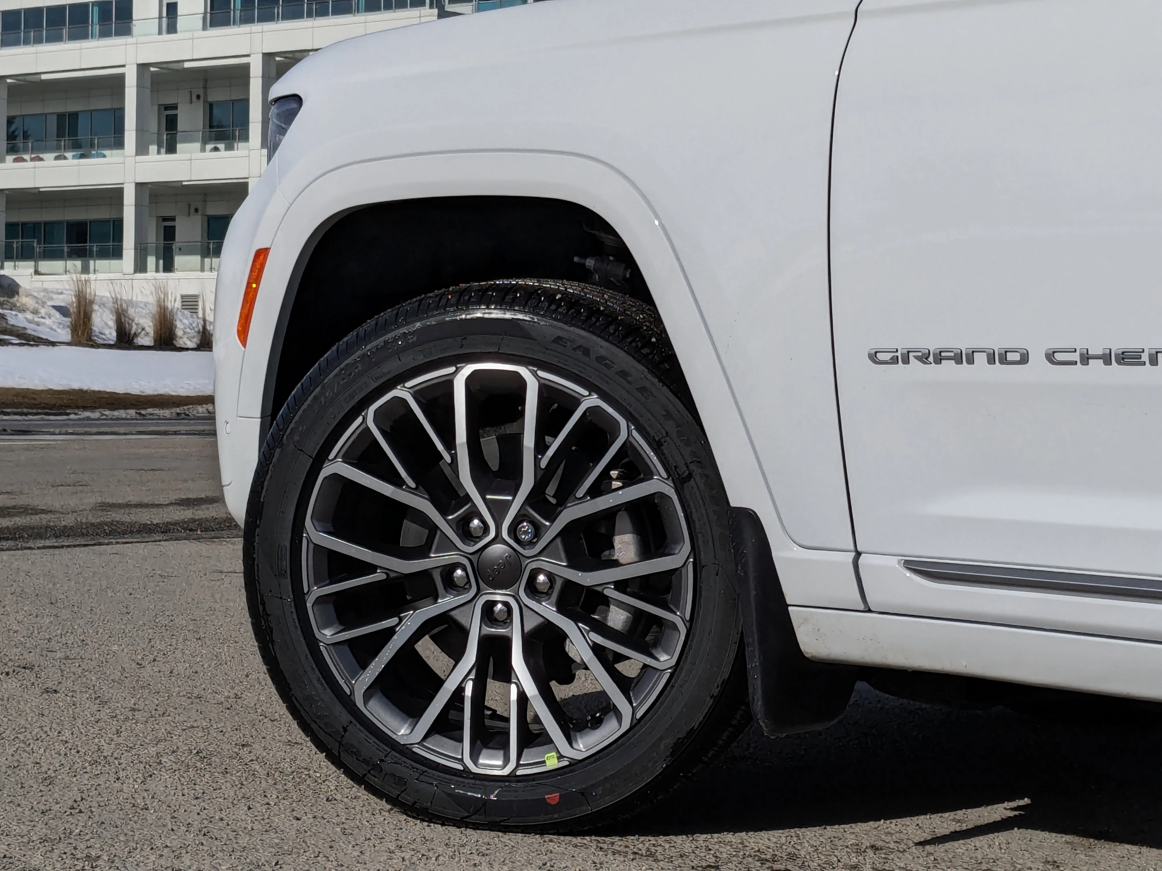 New 2026 White Jeep Summit - - Pano Sunroof - Palermo Lthr - Head-Up Display - Night Vision - Massage Seats & More! image 11