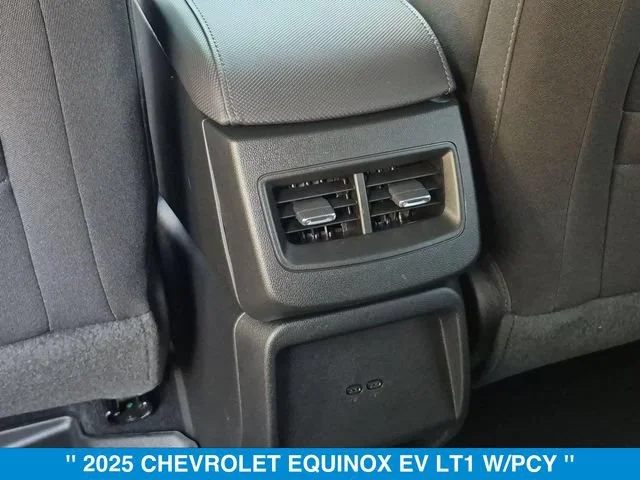 2025 Chevrolet Equinox EV 1LT - Photo 28