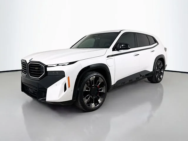 2024 BMW XM -'s photo