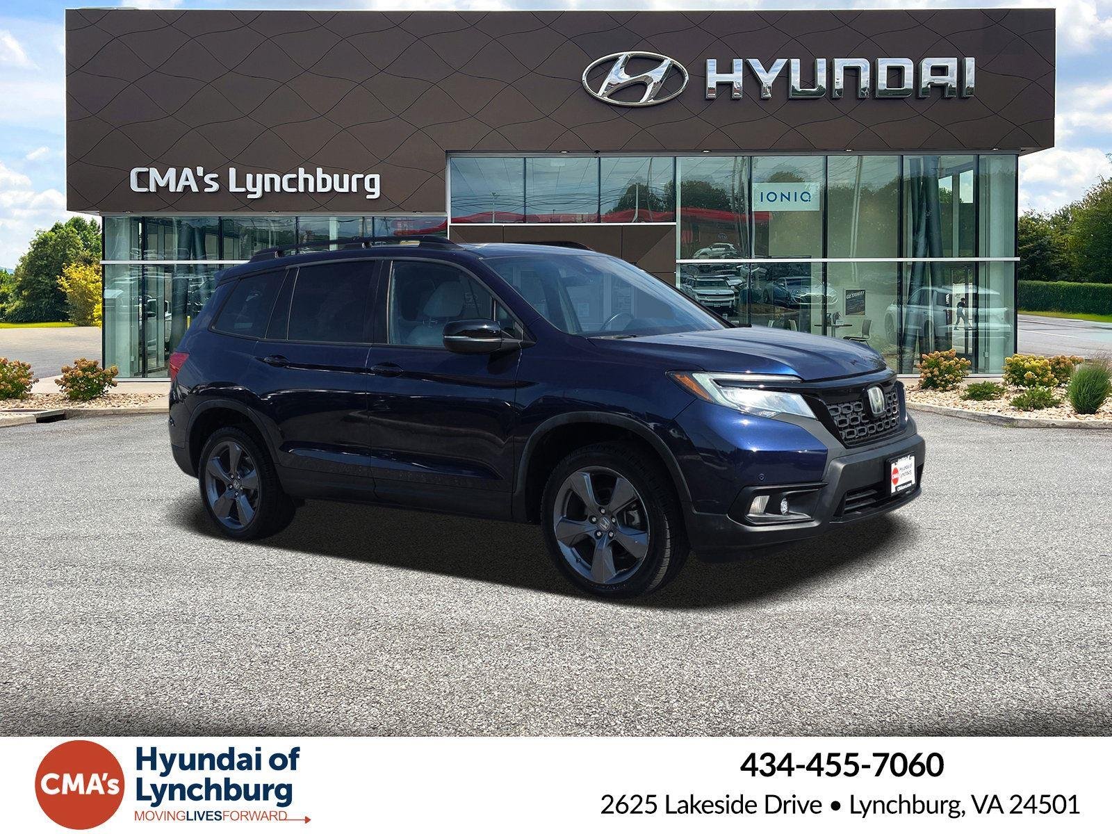 Used 2021 Obsidian Blue Pearl Honda Touring image 3