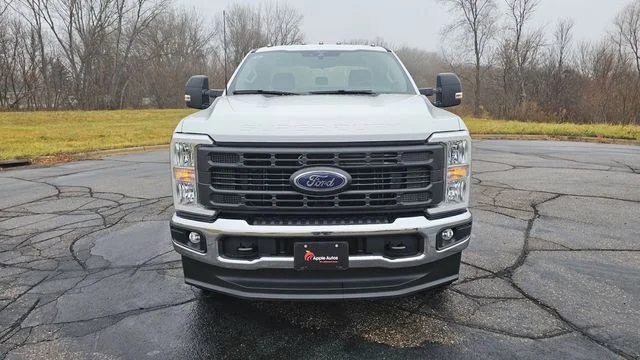 New 2026 Oxford White Ford XL image 2