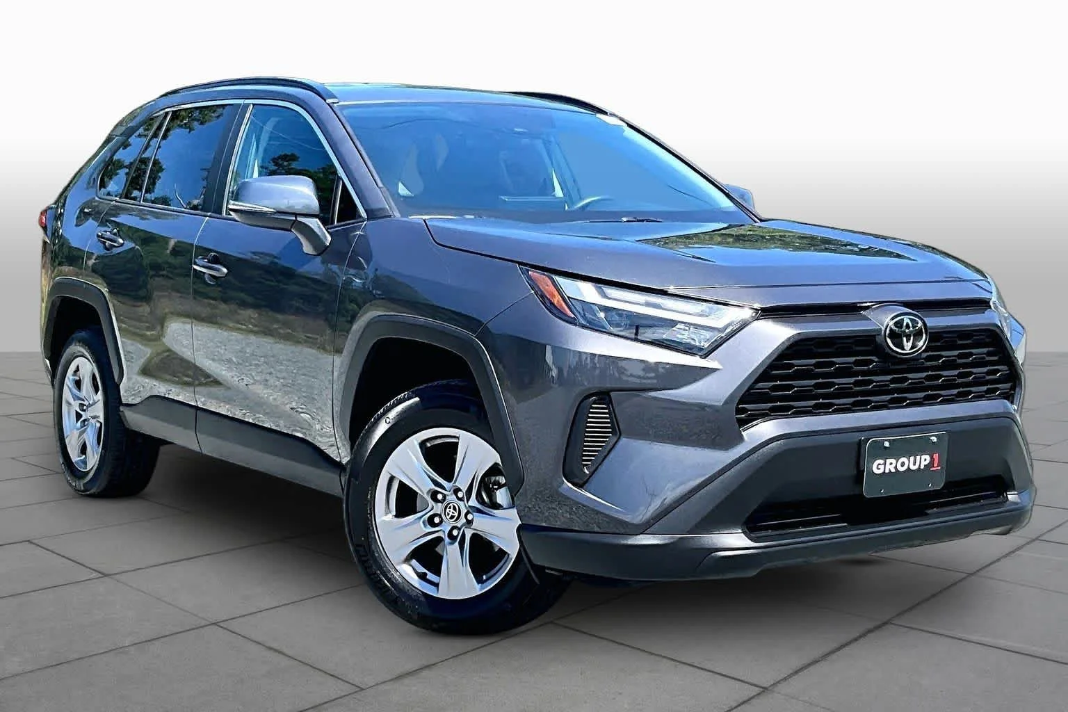 Used 2025 Magnetic Gray Metallic Toyota XLE image 3