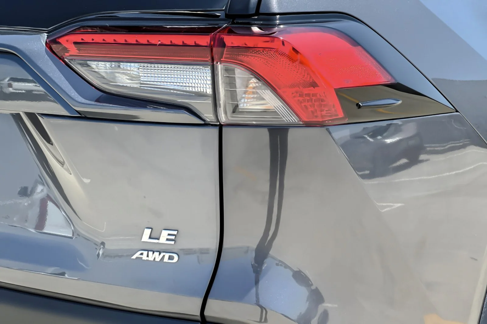 Used 2021 MAGNETIC GRAY Toyota LE image 25