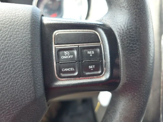 Used 2016 White Dodge SXT image 17