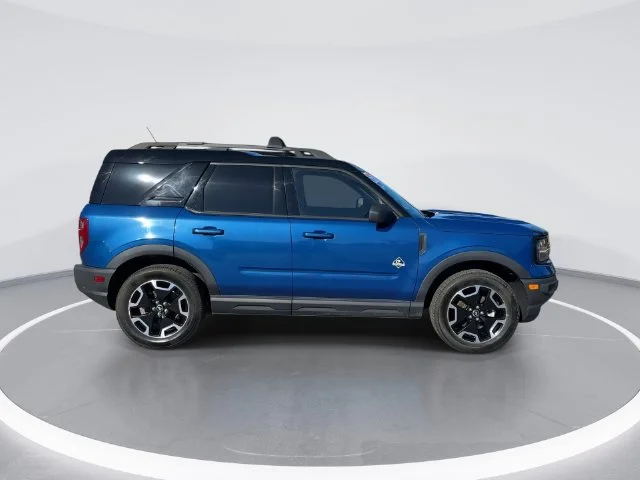 Used 2023 Blue Ford Outer Banks image 8