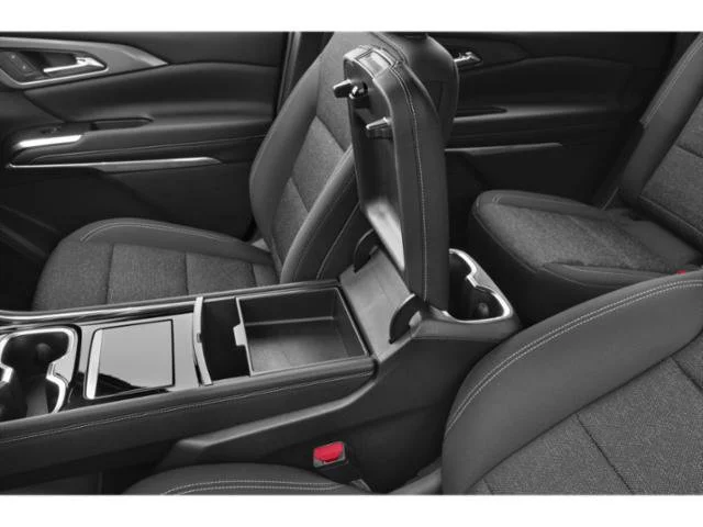 Used 2025 Summit White Chevrolet FWD LT image 16
