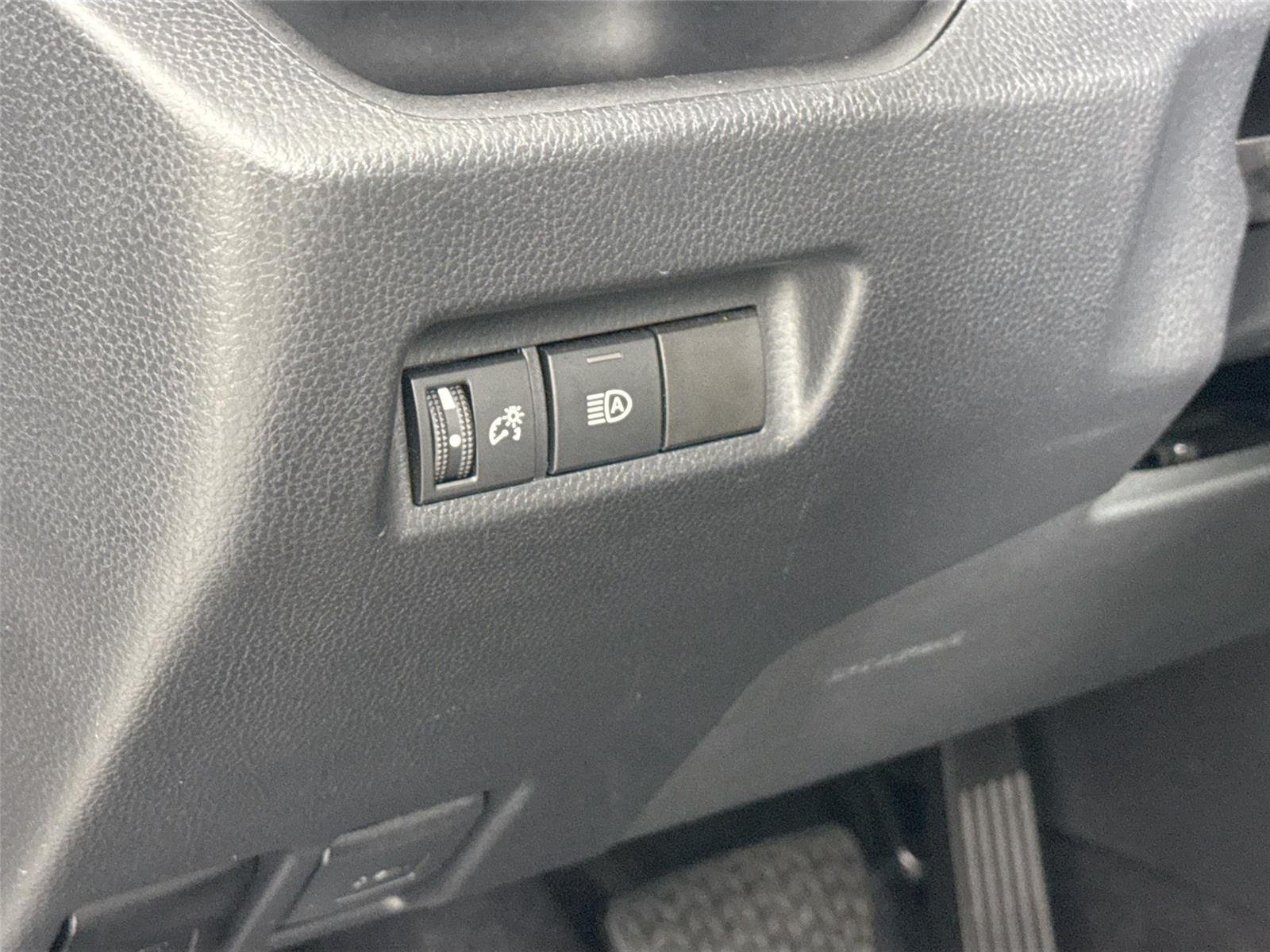 Used 2022 Silver Sky Metallic Toyota XLE image 14