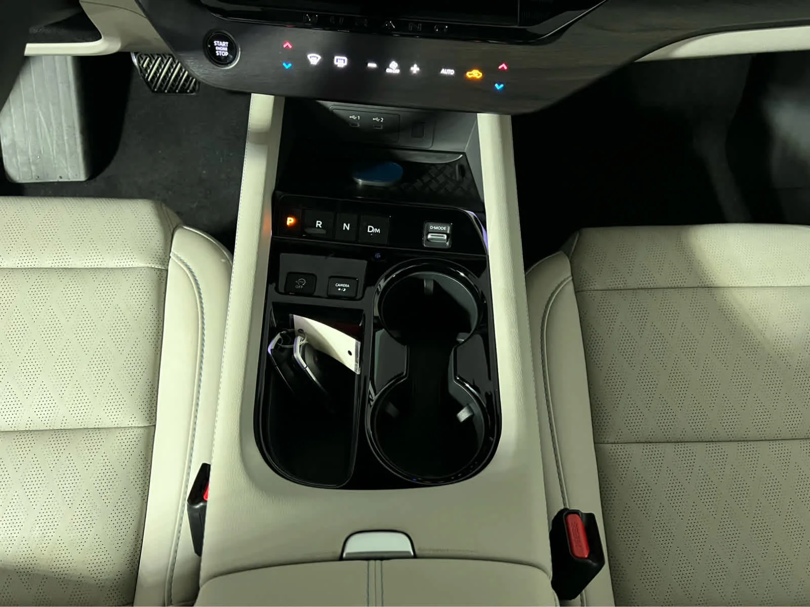 New 2026 Super Black Nissan Platinum image 10