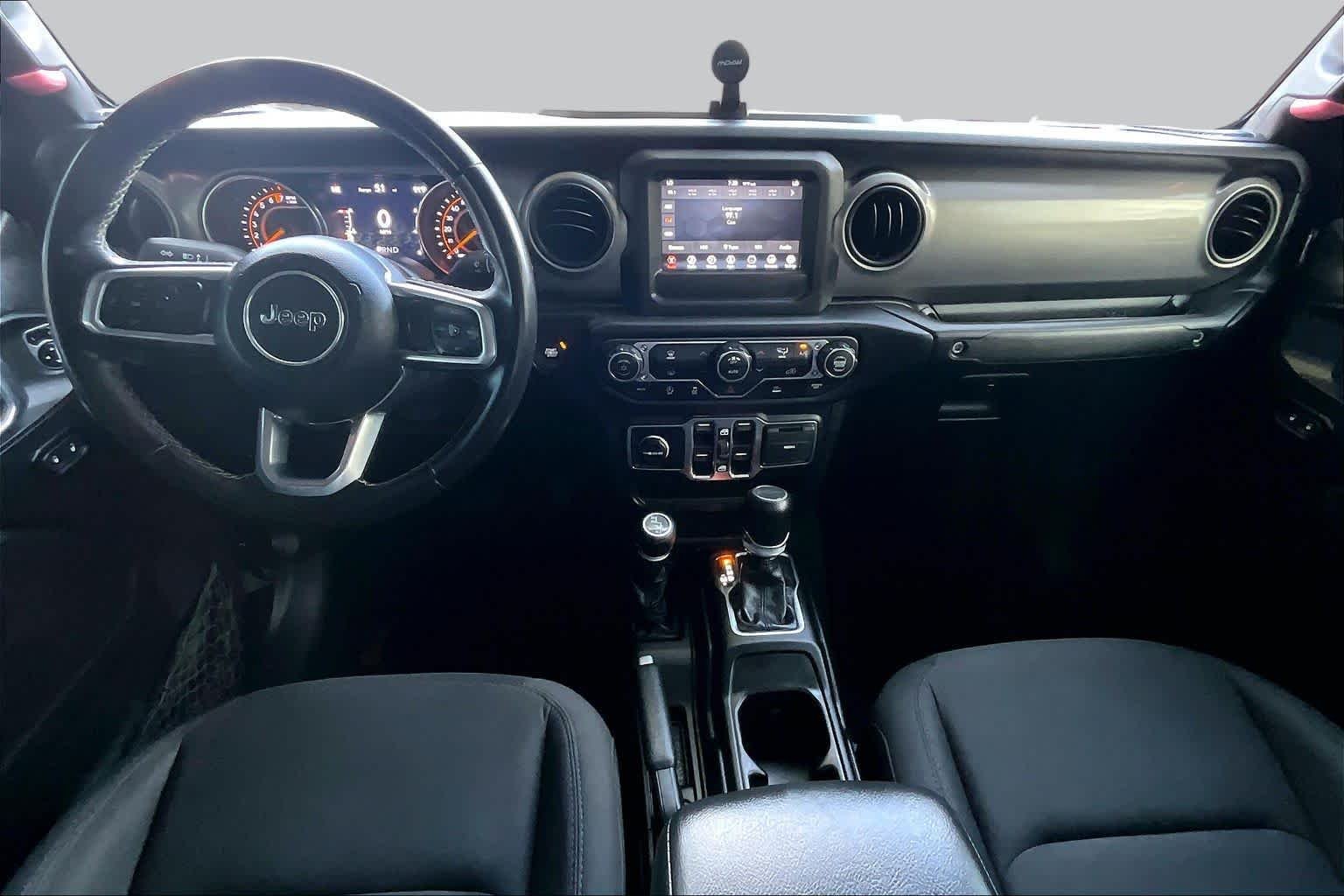 Used 2020 Black Clearcoat Jeep Sport S image 15