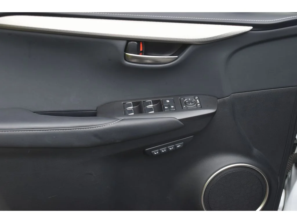 Used 2020 Ultra White Lexus F SPORT image 25