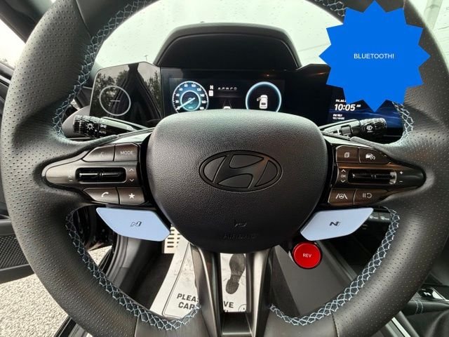 Used 2025 Black Hyundai Base image 14