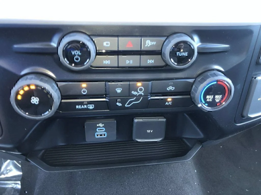 New 2026 Avalanche Ford F-250® XL image 17