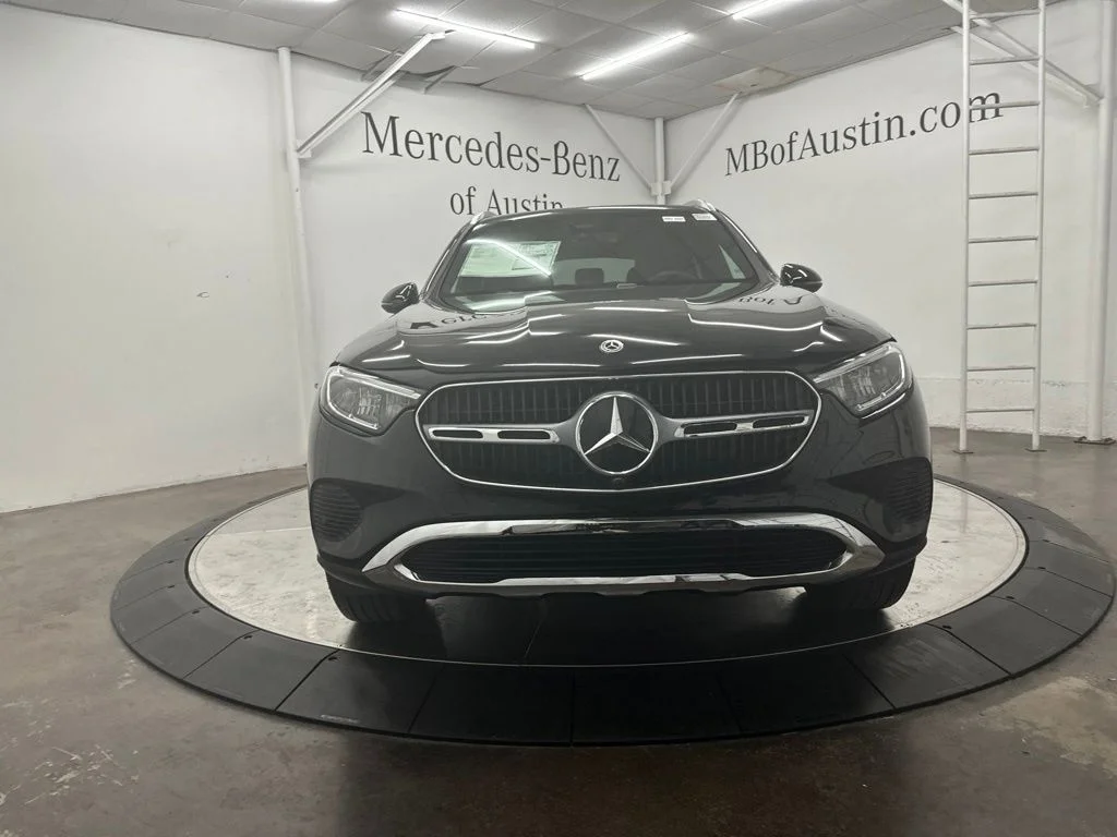 New 2026 Black Mercedes-Benz GLC 300 image 2