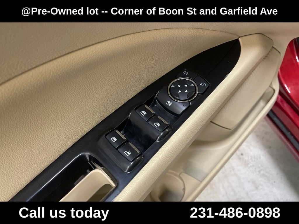 Used 2016 Red Ford SE image 16
