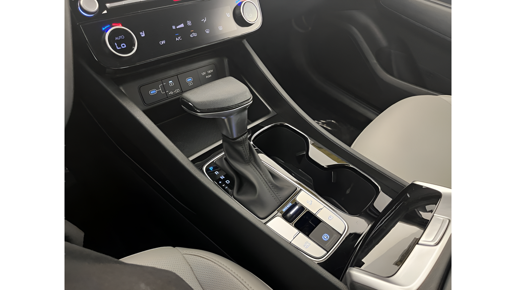 2025 Hyundai Santa Cruz SEL - Photo 21