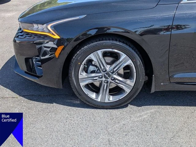 Used 2024 Black Kia EX image 11