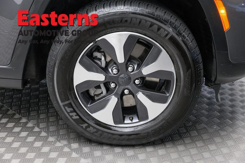 Used 2024 Gray Jeep 4xe image 35
