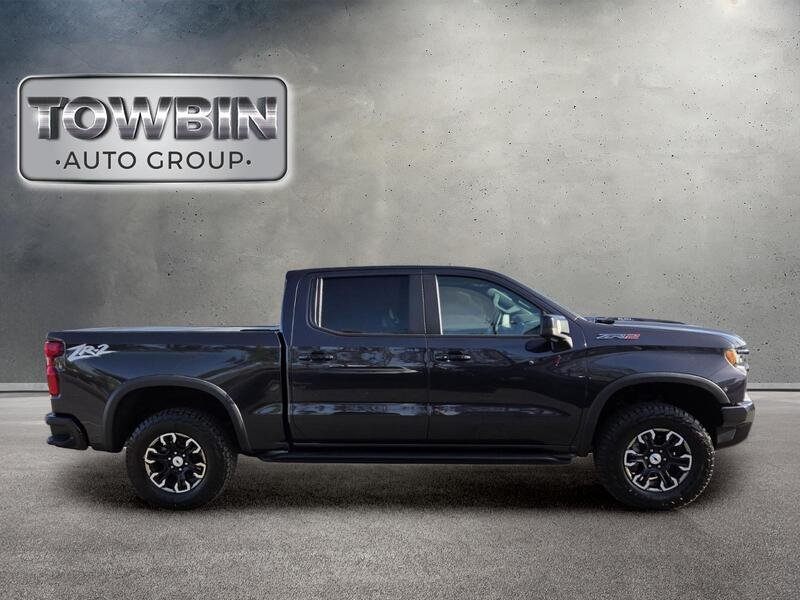 Used 2022 Gray Chevrolet ZR2 image 3