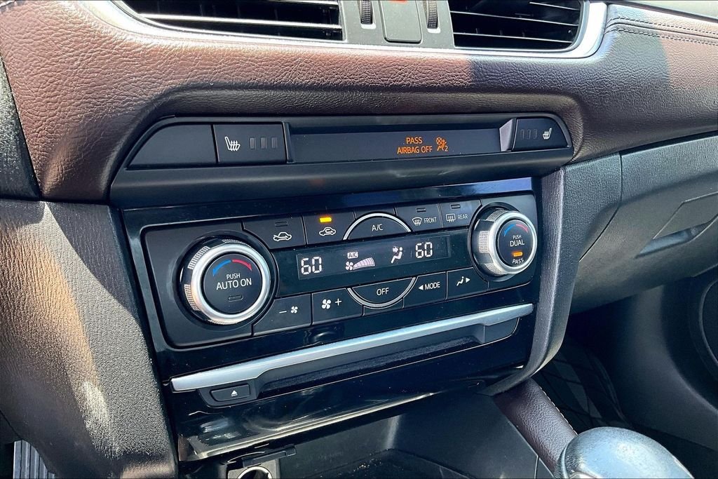 Used 2016 Blue Mazda i Grand Touring image 19