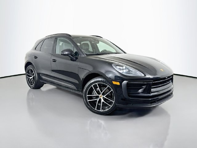 2022 Porsche Macan