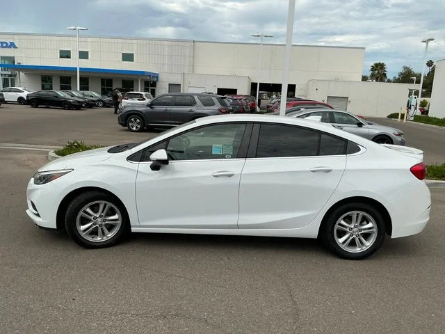 Used 2018 White Chevrolet LT image 2