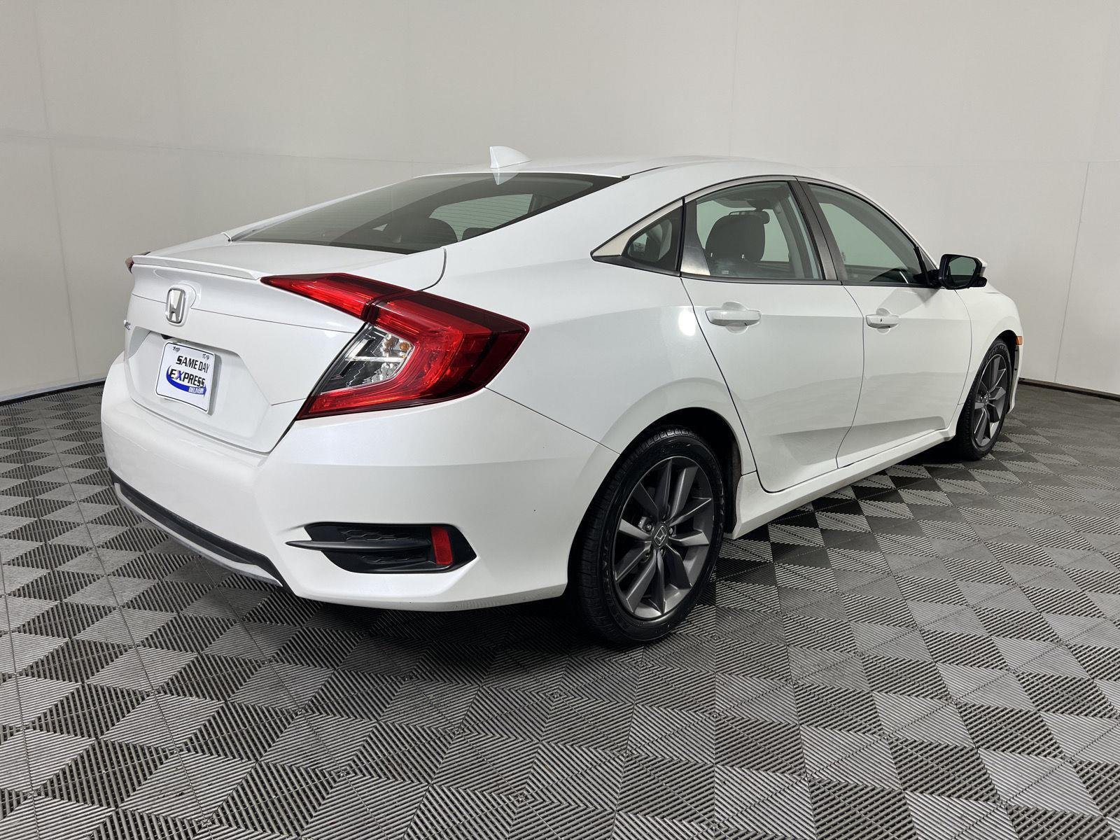 Used 2019 Platinum White Pearl Honda EX image 24