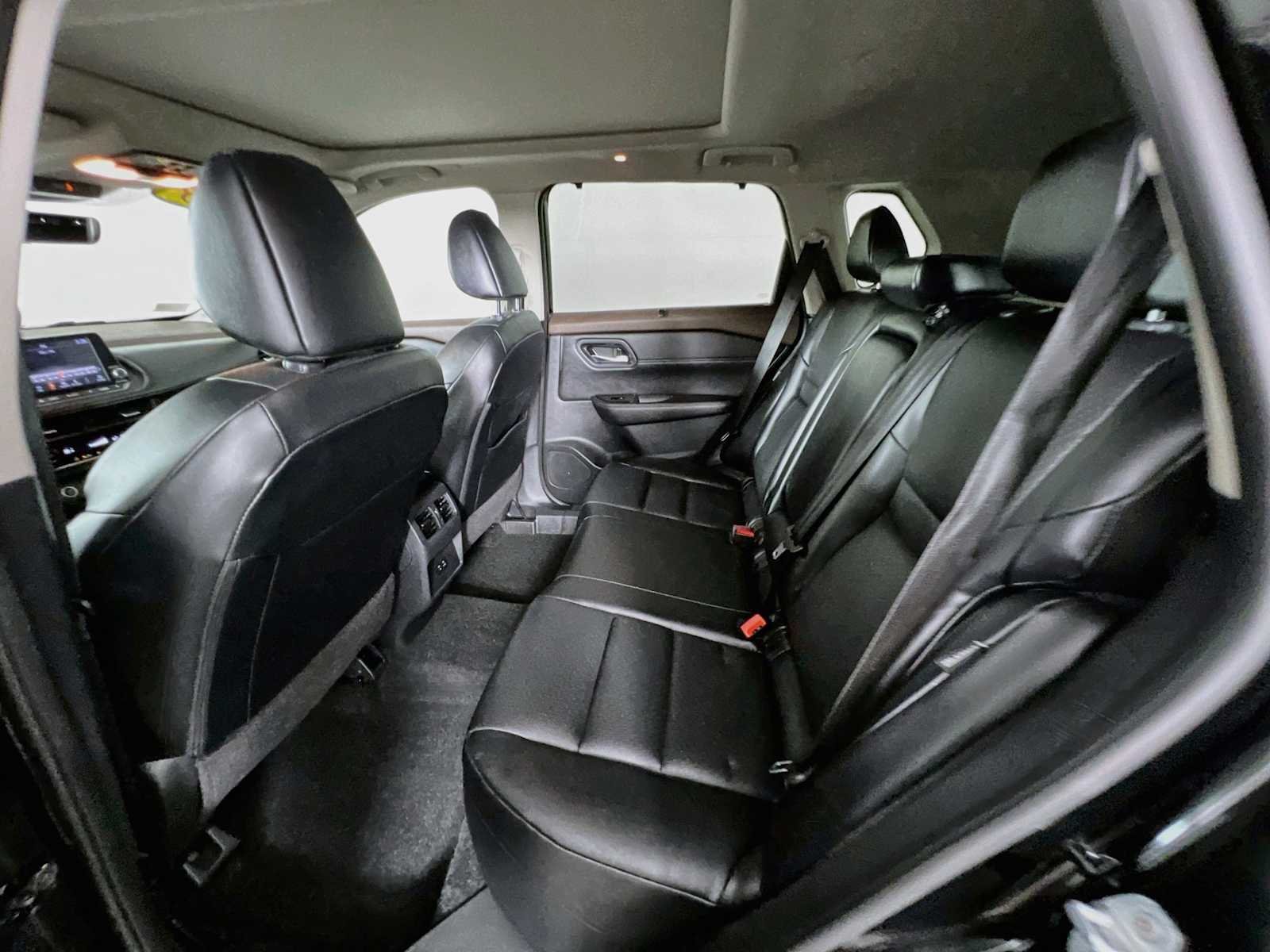 Used 2023 Super Black Nissan SV image 25