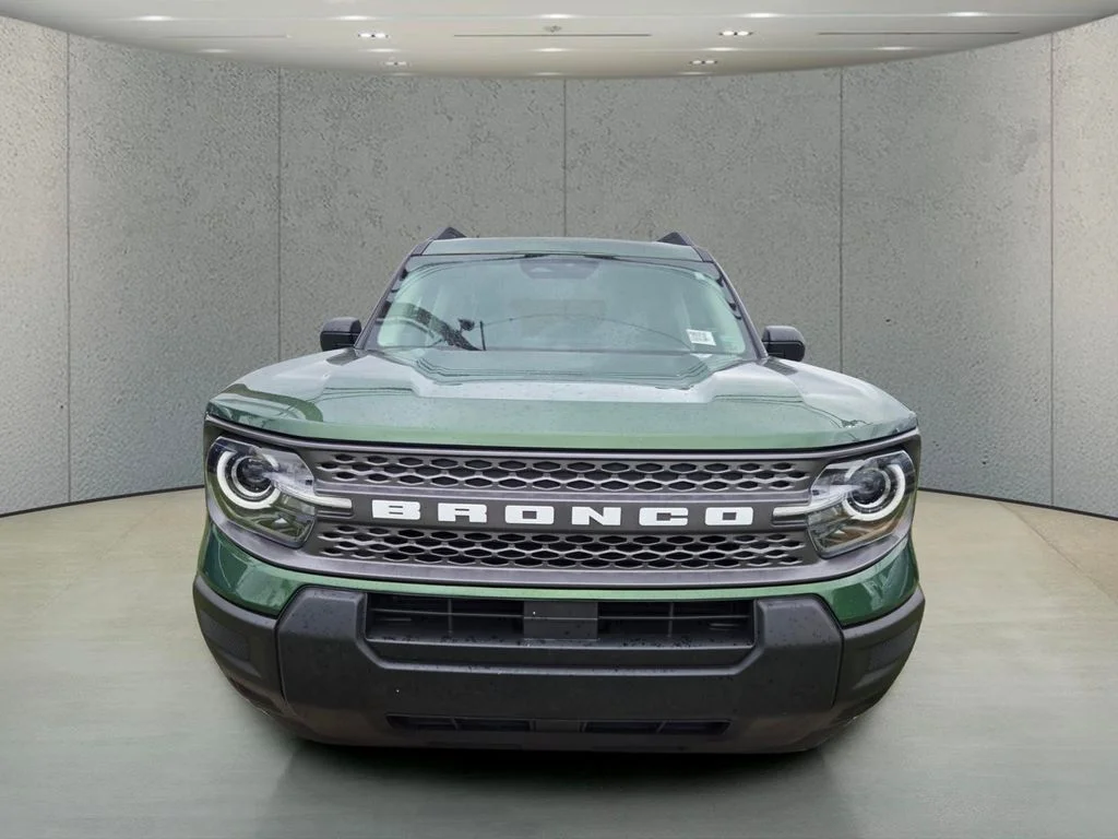 Used 2025 Green Ford Big Bend image 8