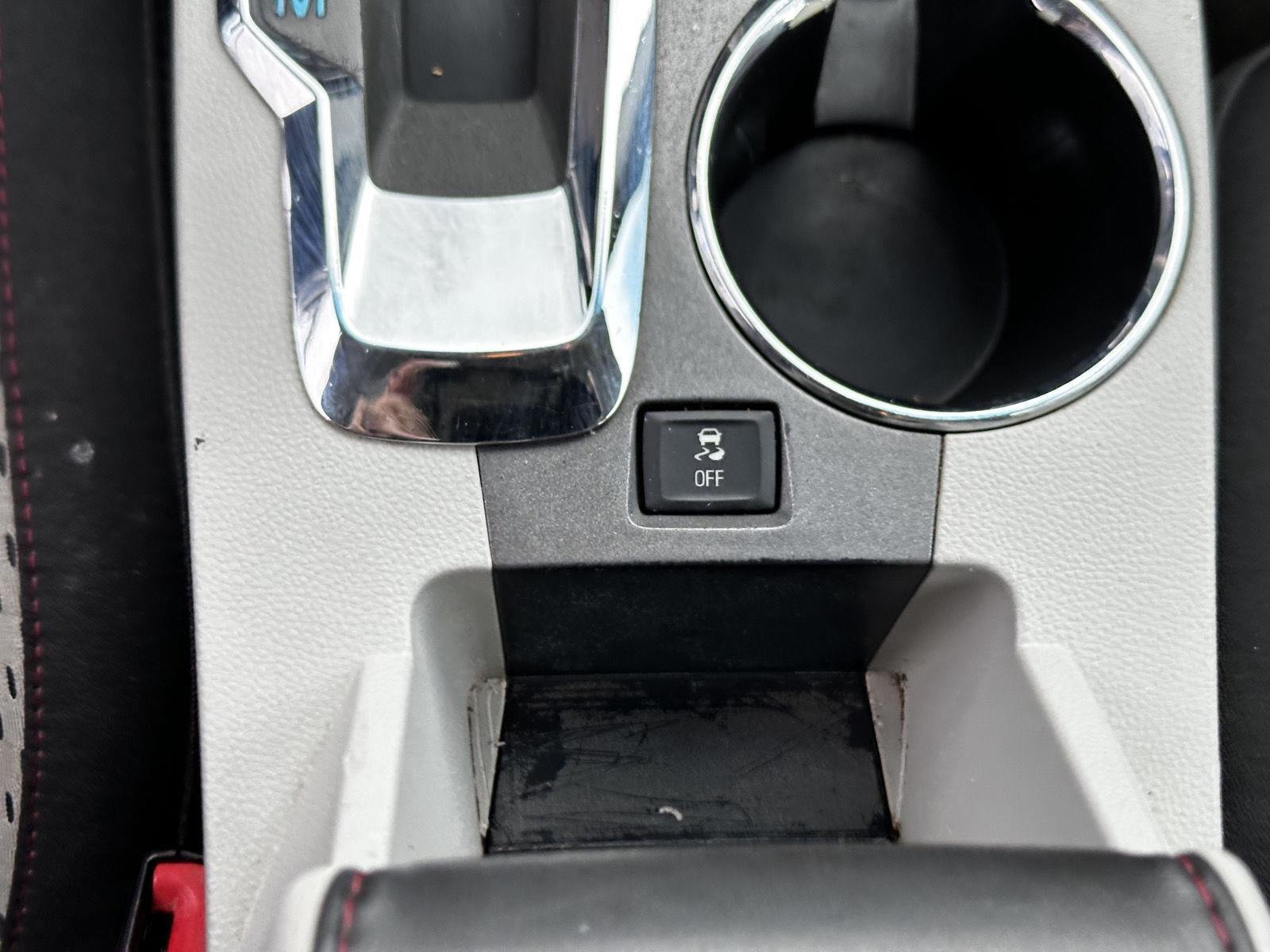 Used 2011 Silver Ice Metallic Chevrolet LS image 19