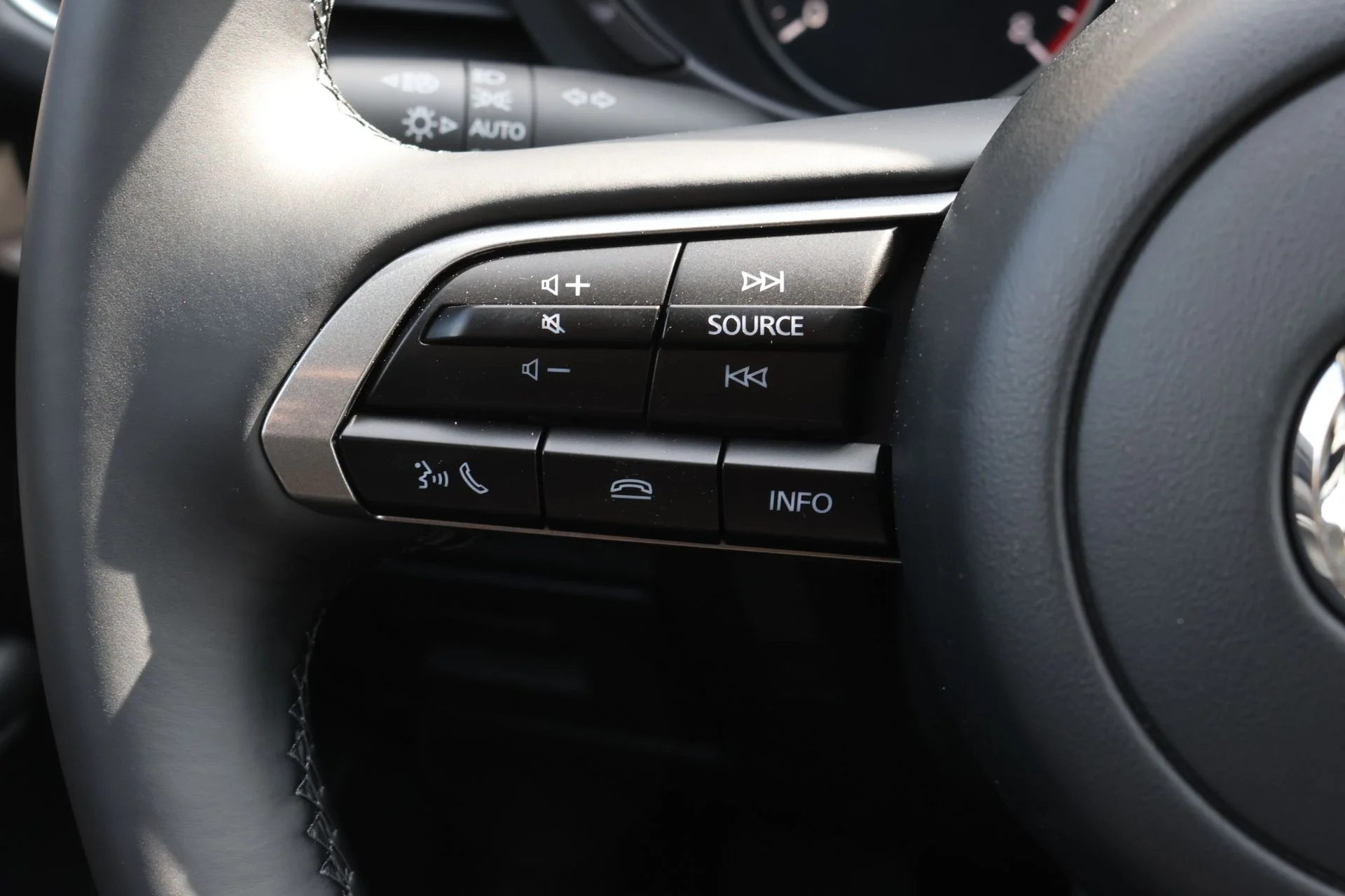 2026 Mazda Mazda3 Select Sport - Photo 9
