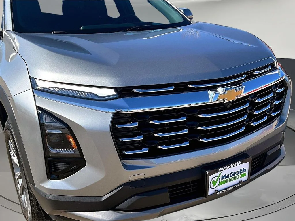 Used 2025 Gray Chevrolet LT image 30