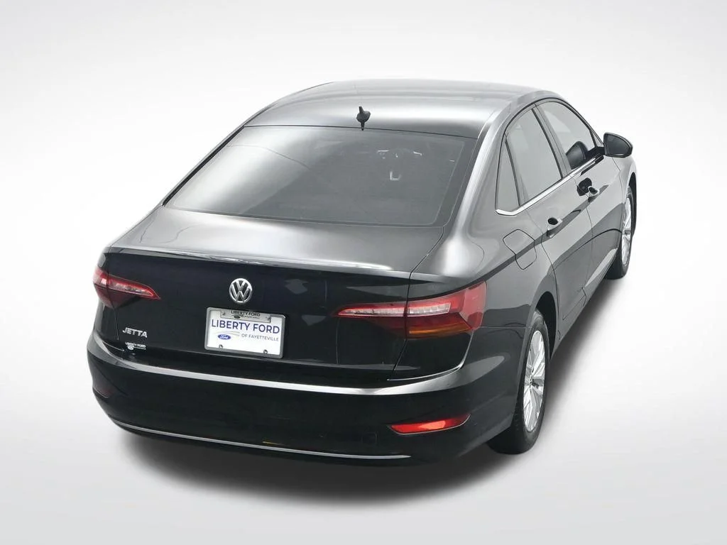 Used 2019 Black Volkswagen 1.4T S image 32