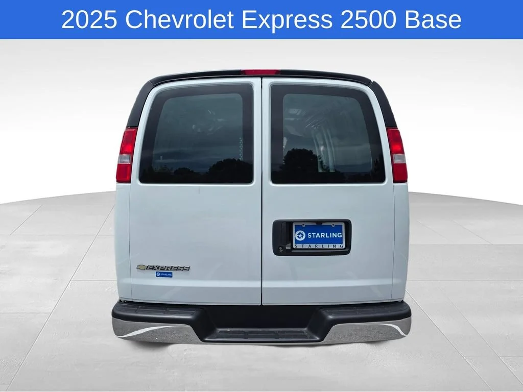 Used 2025 Summit White Chevrolet WT image 8