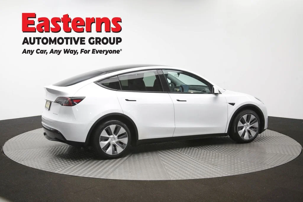Used 2021 White Tesla Long Range image 37