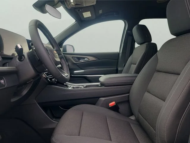 New 2026 Summit White Chevrolet LT image 21