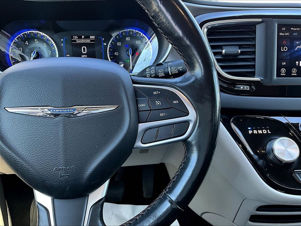 Used 2020 Black Chrysler Touring L image 14