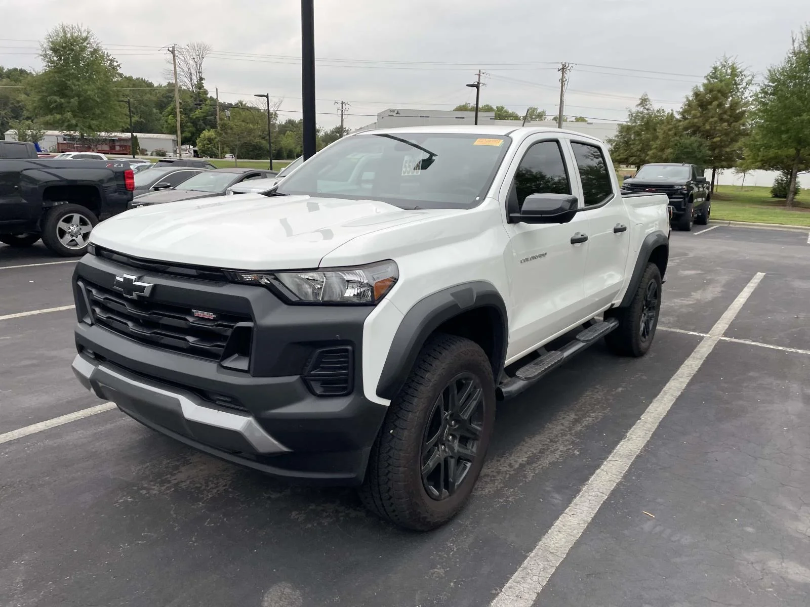 Used 2025 Summit White Chevrolet Trail Boss image 3